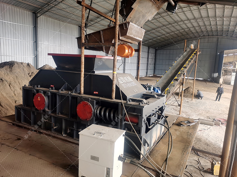 鵝卵石對輥破碎機(jī)介紹，為什么選擇金聯(lián)機(jī)械？