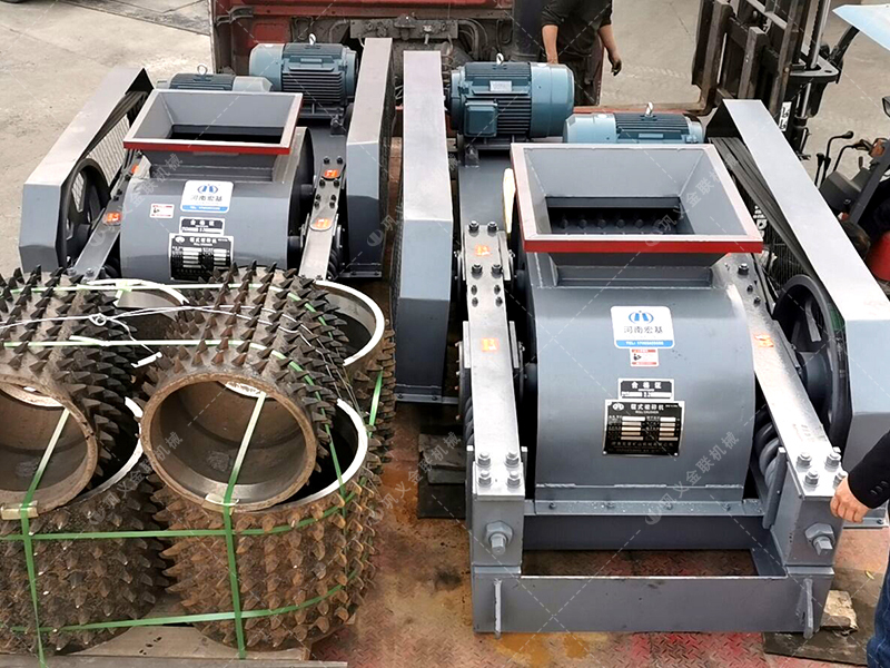 破碎石膏原礦料的雙齒輥破碎機(jī)廠家如何選擇？